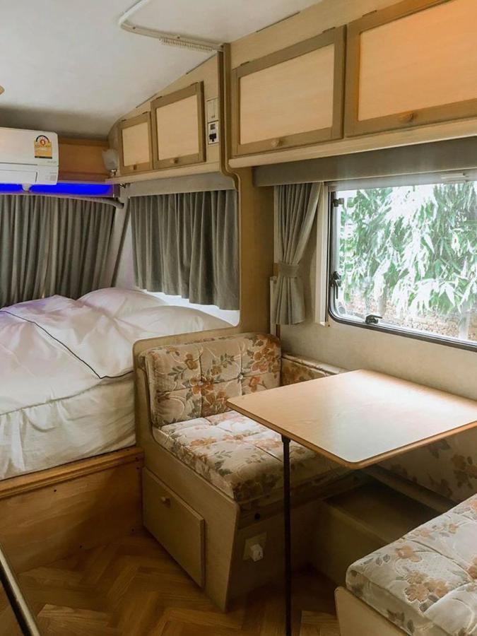 Nice Nite Campervans Ayutthaya Eksteriør bilde