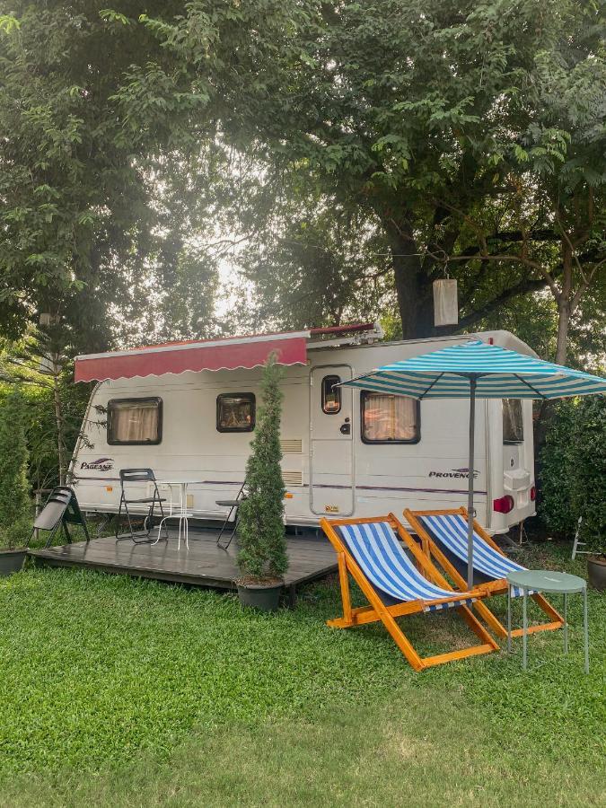 Nice Nite Campervans Ayutthaya Eksteriør bilde