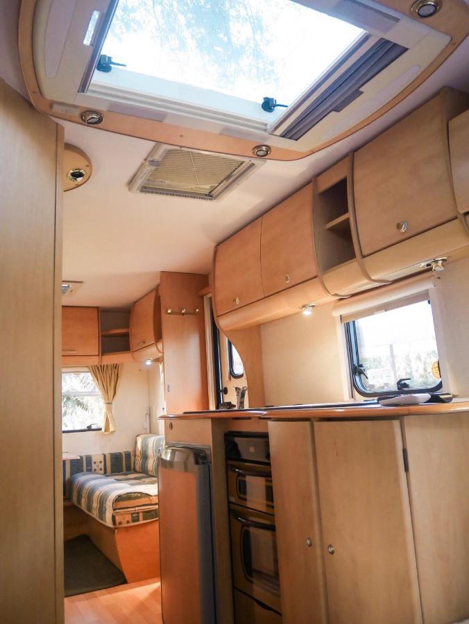 Nice Nite Campervans Ayutthaya Eksteriør bilde